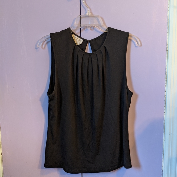 Talbot's shirt 🖤 - Picture 2 of 4